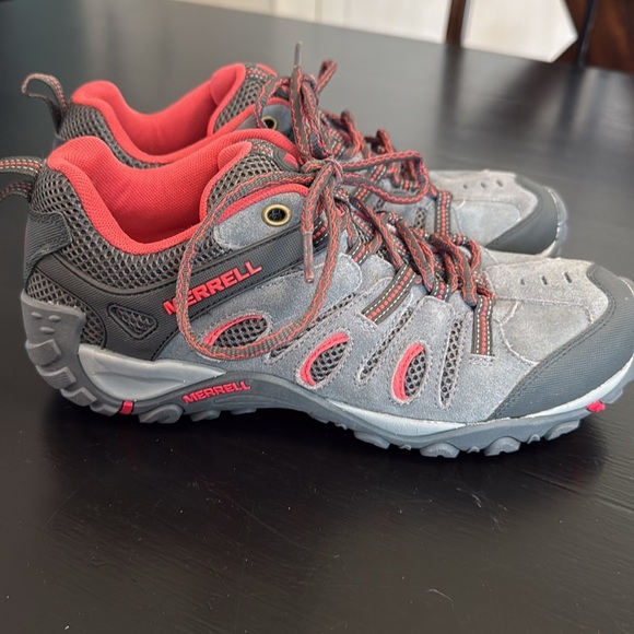Merrell Charcoal and Crimson Trail Shoes - Picture 2 of 8